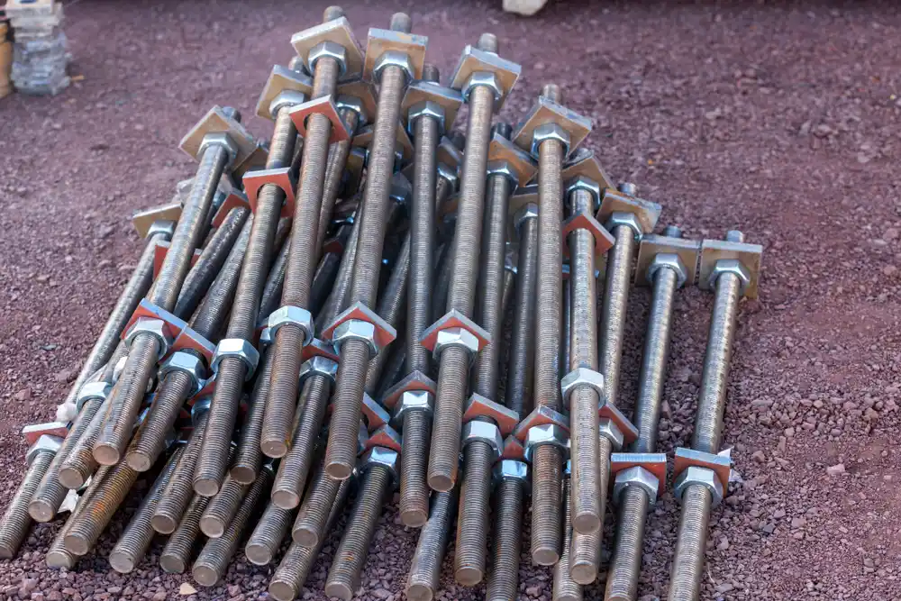 High-strength foundation bolts for industrial and construction use